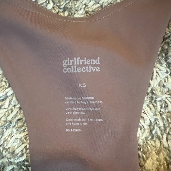 Brown Girlfriend Collective Bra - Picture 2 of 2
